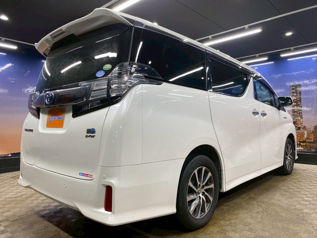 ヴェルファイアハイブリッド 2.5 ZR E-Four 4WD