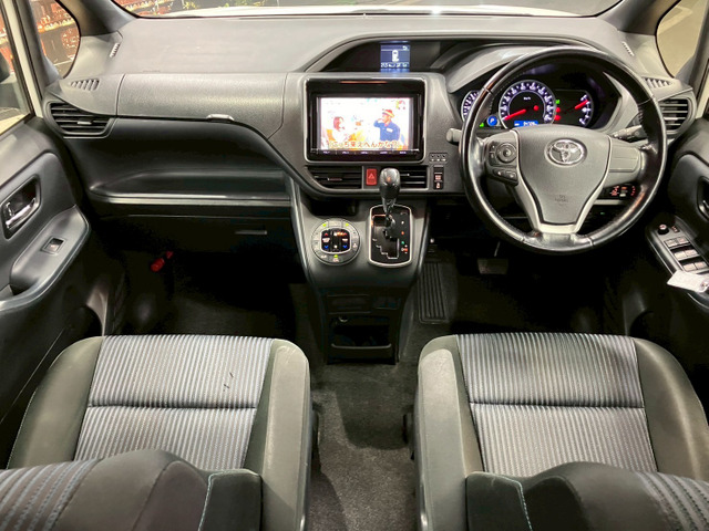 ヴォクシー2.0 ZS 煌