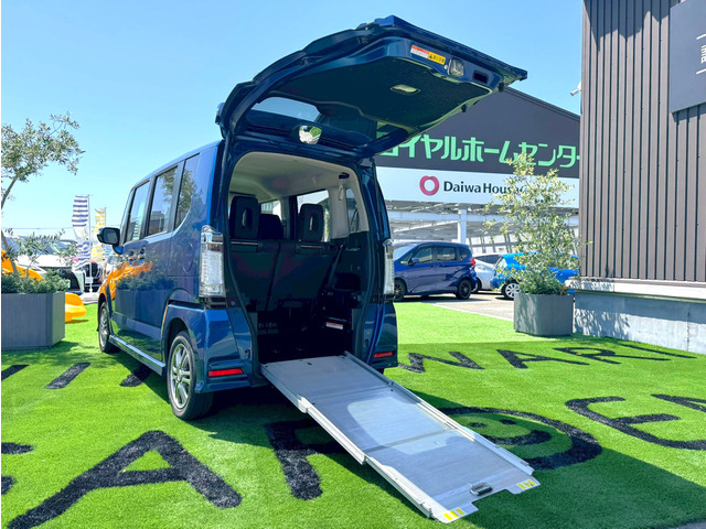 N-BOX+カスタムG 車いす仕様車
