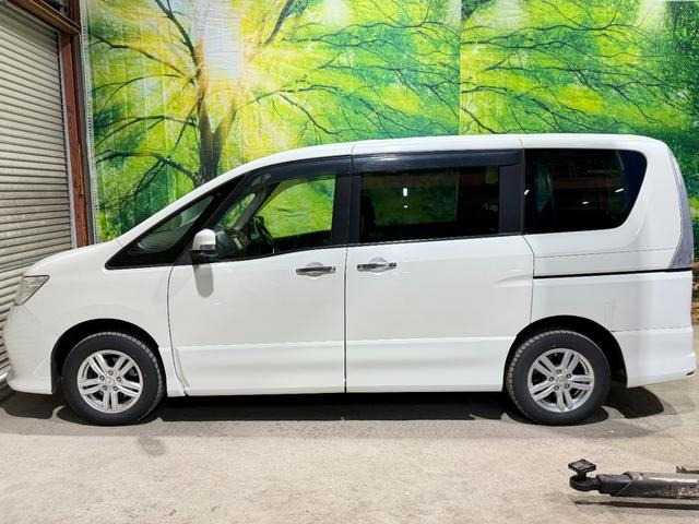 ���X�́A�A�t�^-�T-�r�X����؂ɂ��Ă���܂��B�s�����Ƃ�����΁A���C�y�ɂ����k���������B