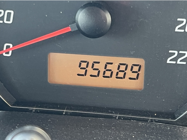 ODO95,689km �����ׂ̈̎����Ȃǂɂ��A�����̕ϓ�������܂��B