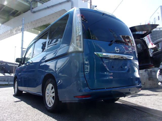 セレナ2.0 20X Vセレクション+Safety S-HYBRID