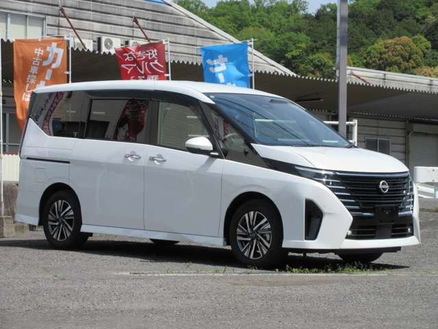 セレナ1.4 e-POWER ハイウェイスターV