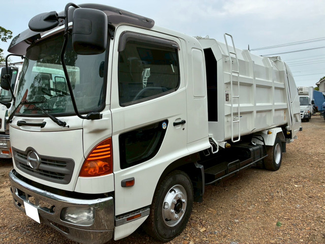 レンジャーパッカー車