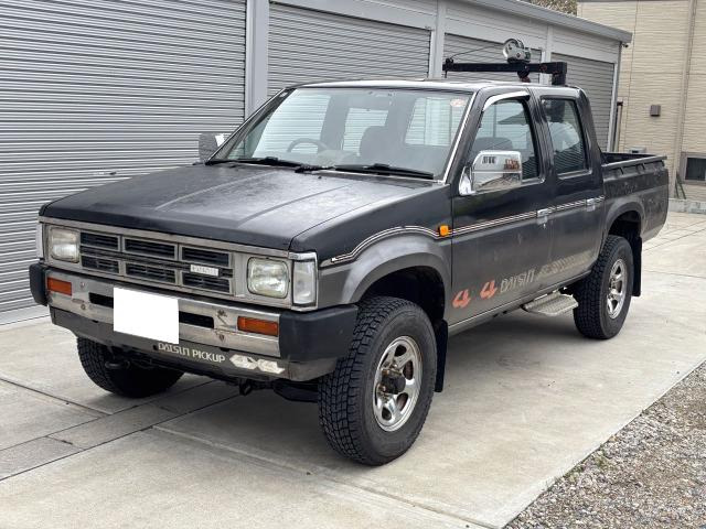 ダットサンピックアップ3.2 AX ダブルキャブ ディーゼル 4WD