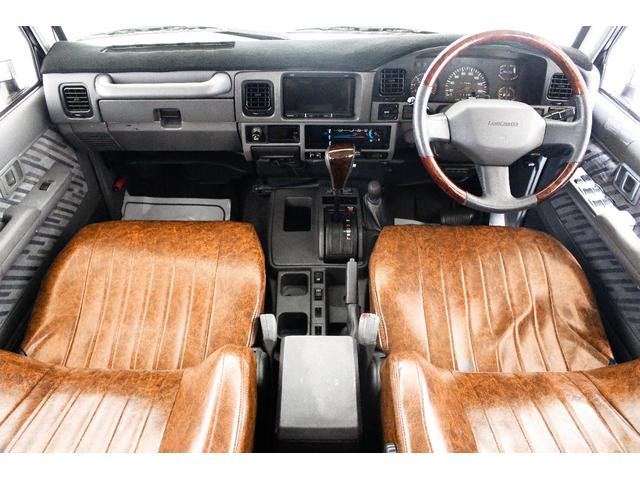 ランドクルーザープラド3.0 SX ディーゼル 4WD