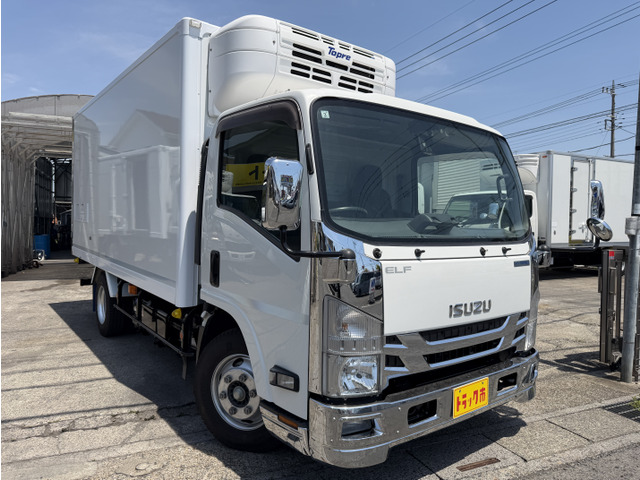 エルフ冷蔵冷凍車