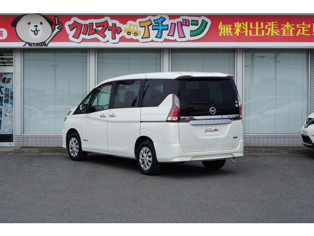 セレナ2.0 B 4WD