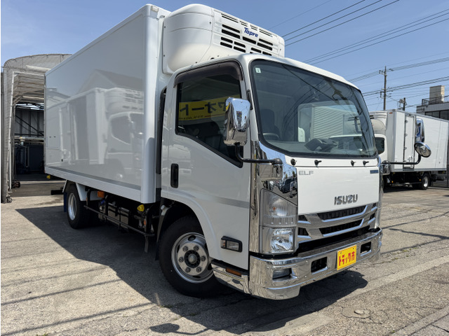 エルフ冷蔵冷凍車