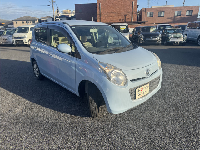 3ヶ月・3000kmの無料保証付きです。エンジン、ミッション等の修理の際に金額が大きくなりがちな箇所も無料修理で安心です。最大3年までの有料保証も取り扱っております。