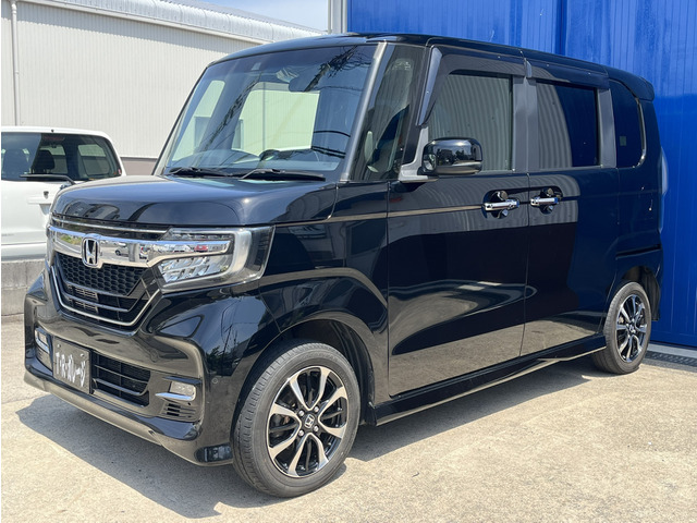 �J�^���O�R���JC08���[�h��24.2km/L�ɂȂ��Ă���܂��B�g�p�R�������M�����[�K�\�����Ȃ̂Ōo�ϐ��������ł���B�K�\�����^���N��25L�ɂȂ�܂��B