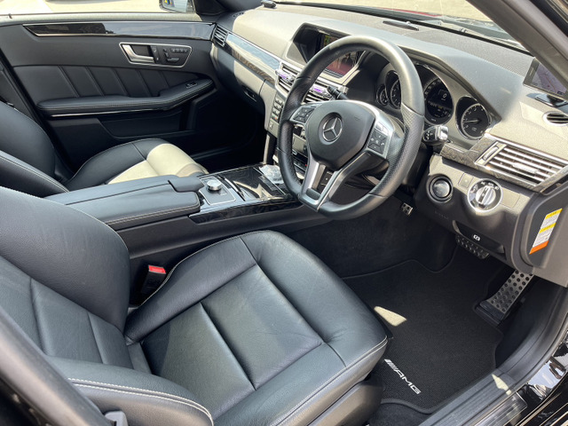 EクラスワゴンE350 ブルーエフィシェンシー アバンギャルド AMGスポーツパッケージ