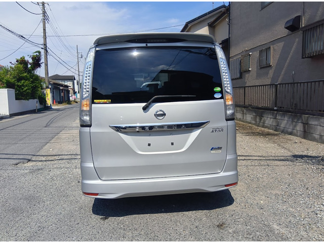セレナ2.0 ハイウェイスター S-HYBRID Vセレクション