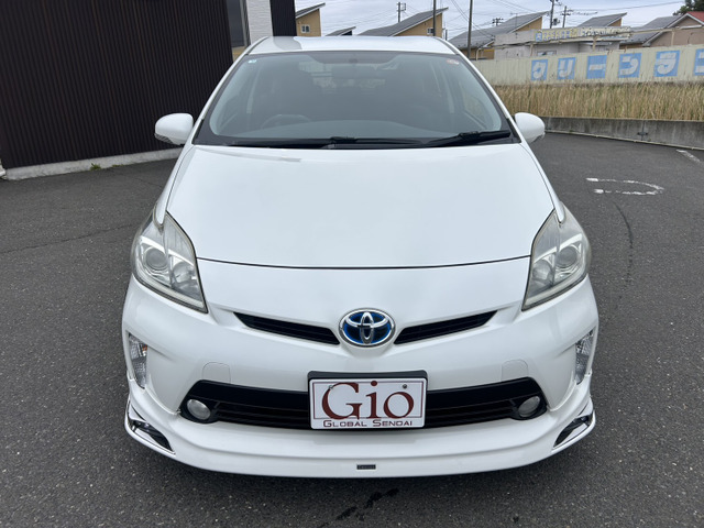 プリウス1.8 S
