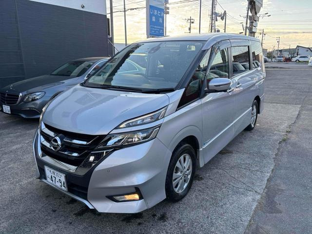 セレナ2.0 ハイウェイスター Vセレクション 4WD