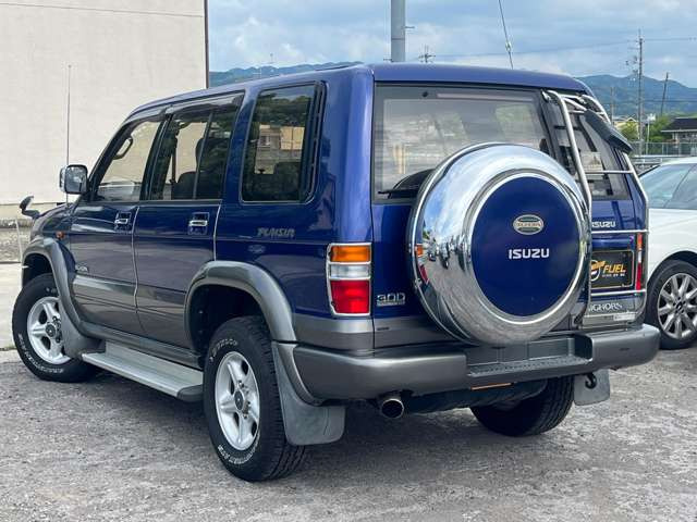 ビッグホーン3.0 プレジールII ロング ディーゼル 4WD