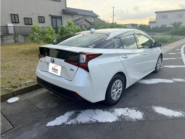 プリウス1.8 S