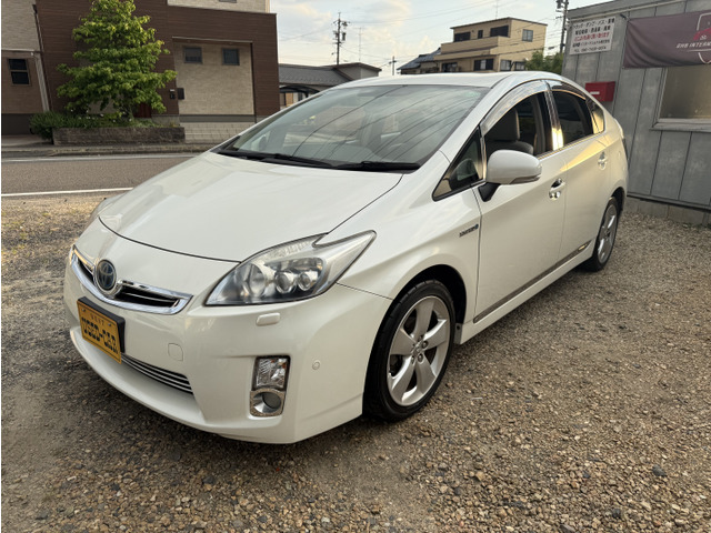 プリウス1.8 G ツーリングセレクション レザーパッケージ