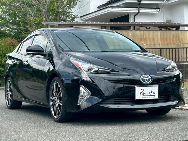 プリウス1.8 S