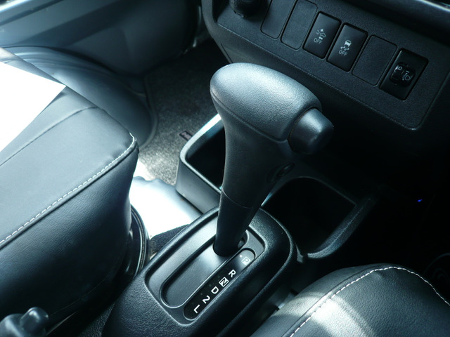 �t���A4AT�����o�[���y�����������ŉ^�]�ł��܂���