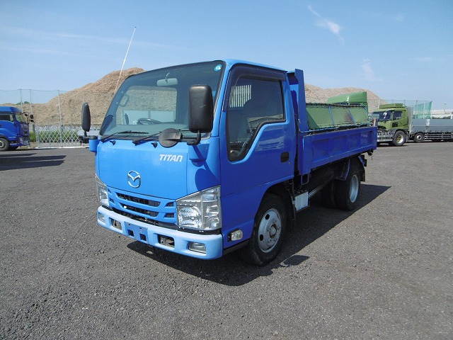タイタン