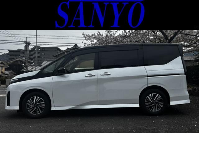 セレナ1.4 e-POWER ハイウェイスターV