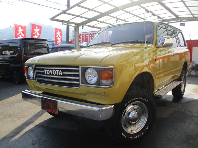 �����h�N���[�U�[80(�g���^) 4.5 VX 4WD�@���t�g�A�b�v�ۖڃt�F�C�X���� ���Îԉ摜