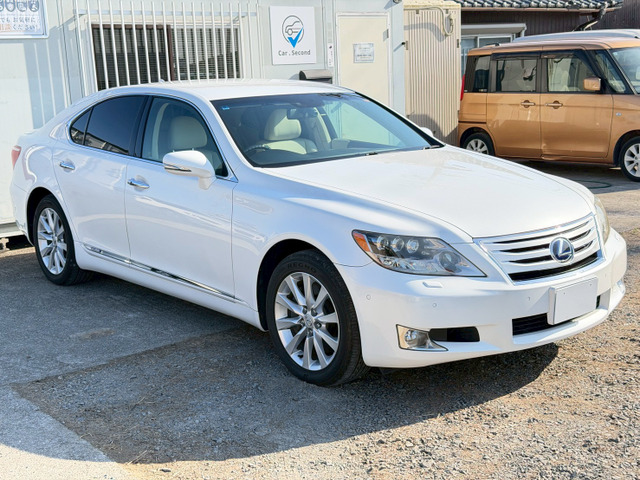 LS600h Iパッケージ 4WD