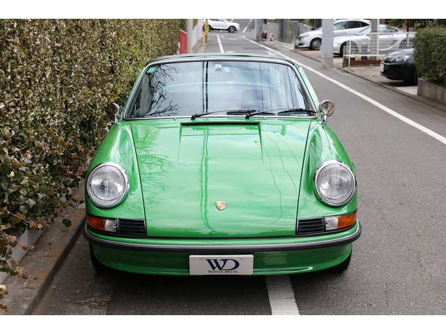 911
