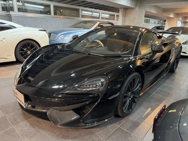 570Sクーペ3.8