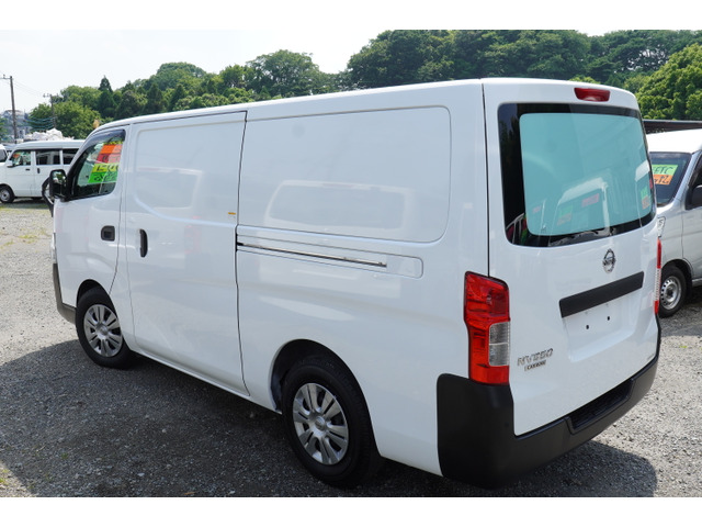 NV350キャラバン2.0 DX ロング