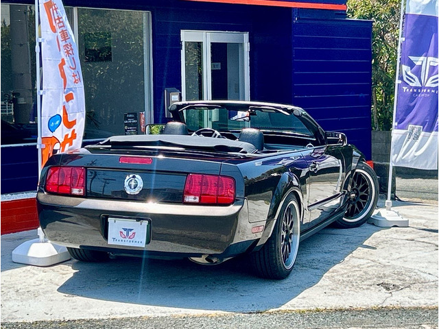 マスタングコンバーチブルV6 プレミアム