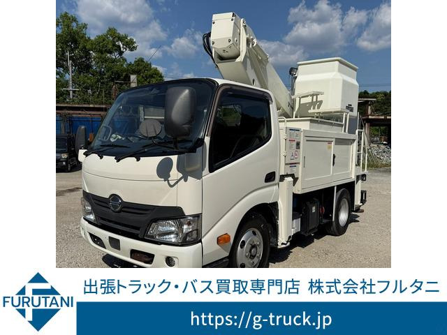 デュトロ高所作業車