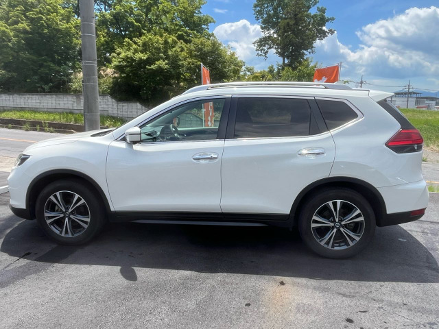 エクストレイル2.0 20Xi 4WD