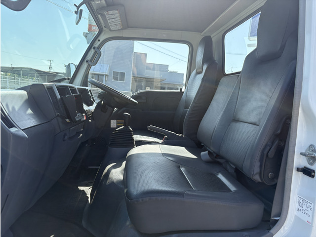 2990cc 3t 3�g�� ���{�f�B 3�i�N���[�� ���W�R���t �É�URU263 5�� 5MT �p���[�E�C���h�E ���O���d�グ�ς� 3�l��� �ב����364&times;178