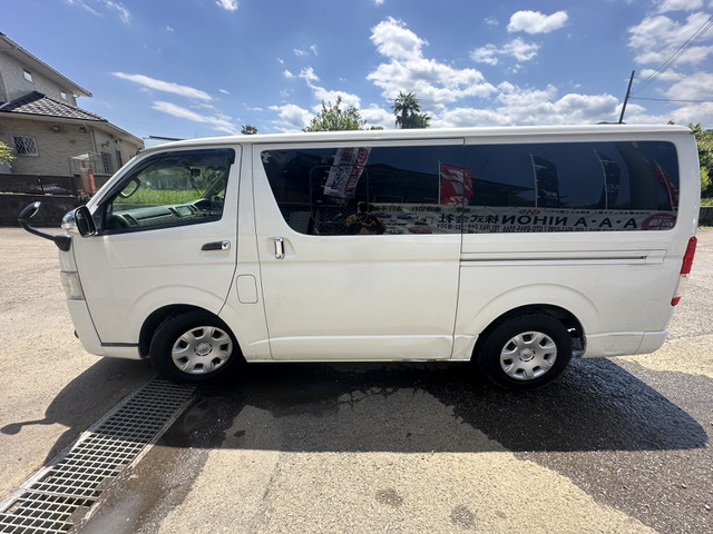 ハイエースバン