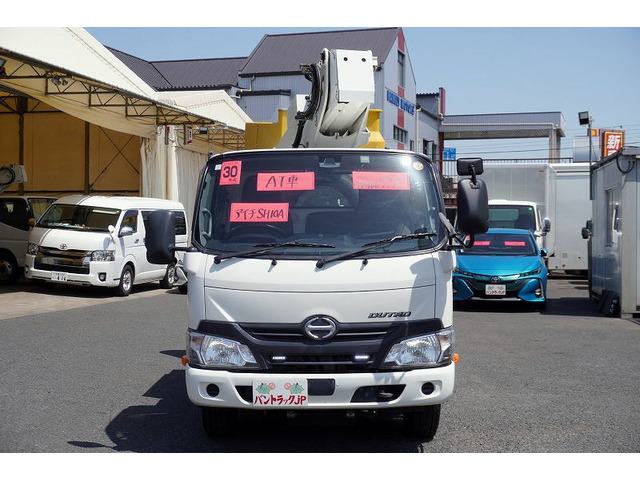デュトロ高所作業車