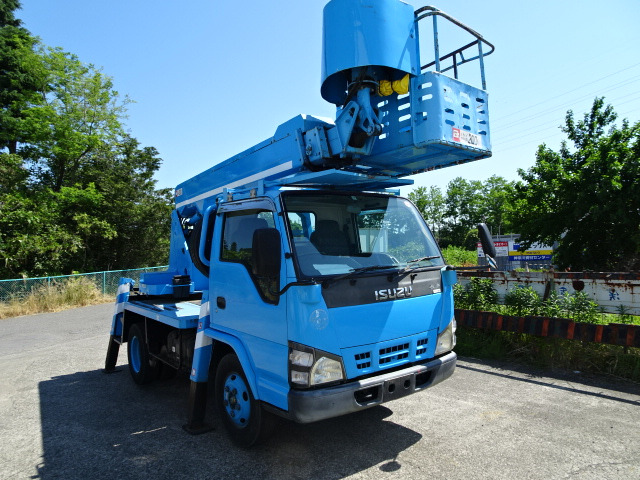 エルフ高所作業車