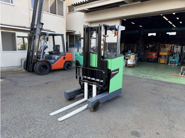 トヨタL&amp;F電動フォークリフト