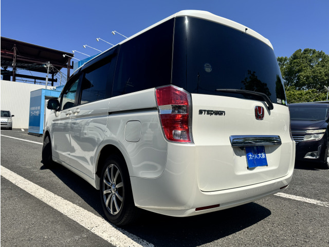 ステップワゴン2.0 G
