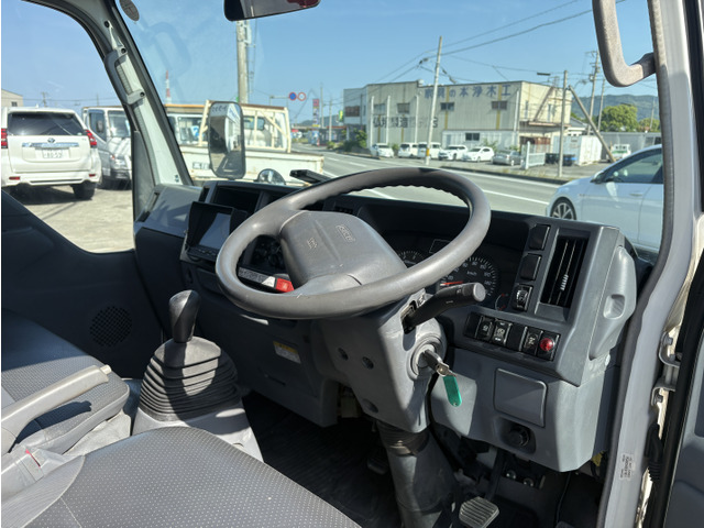 2990cc 3t 3�g�� ���{�f�B 3�i�N���[�� ���W�R���t �É�URU263 5�� 5MT �p���[�E�C���h�E ���O���d�グ�ς� 3�l��� �ב����364&times;178