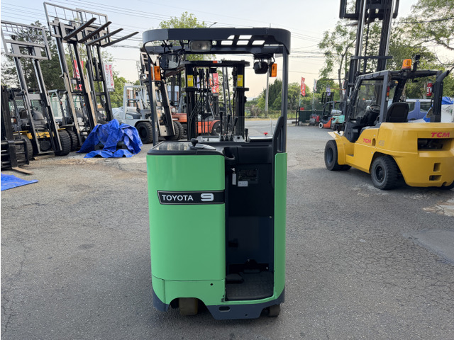 トヨタL&amp;F電動フォークリフト
