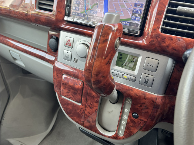 �V�t�g�͂��̈ʒu�ɕt���Ă���܂��̂ő��삪���₷���I�X�X���ł��B