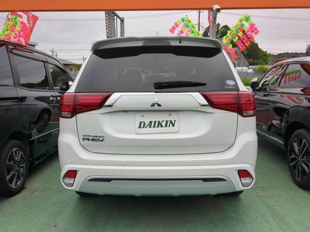 アウトランダーPHEV 2.4 G 4WD