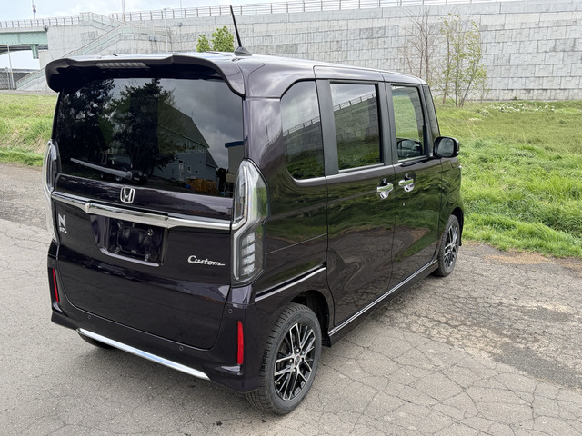 N-BOXカスタムL 4WD