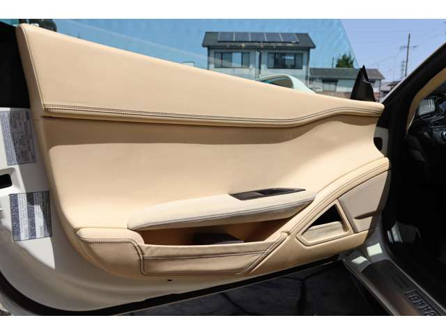 �A���J���^�[���h�A�A�[�����X�g�E��70,000