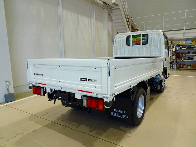 エルフ3.0 フルフラットロー ディーゼル 4WD