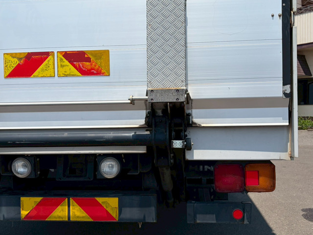 �[�������݌ɂ͂������A����]�̏��������`������������΂��q�l�ɂ҂������1������T���������܂�!