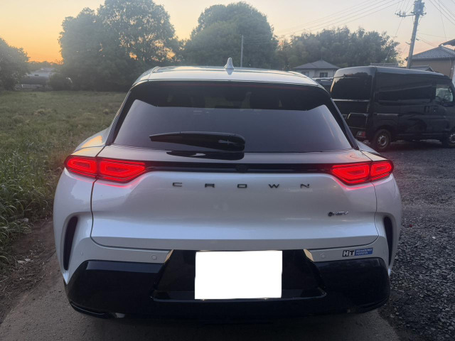 クラウンスポーツ2.5 Z E-Four 4WD