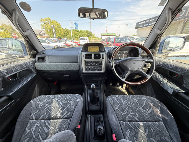 パジェロイオ1.8 ZR 4WD